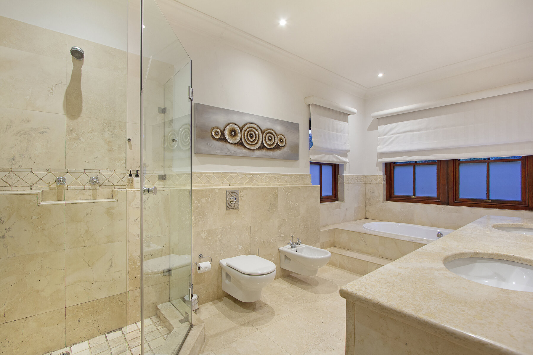Lyonesse House — property gallery photograph 6